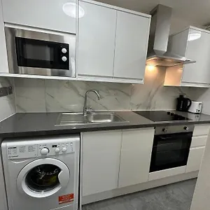 https://two-bedrooms-apartment.cambridgehotelsuk.com