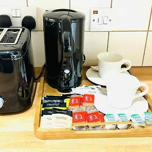 Apartment Premium Studio Flat 02 Near Tower Bridge, London