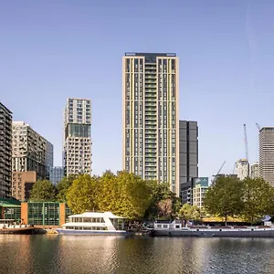 Apartment Urban Rest Canary Wharf, London