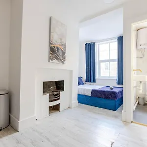 Apartment Magic, London