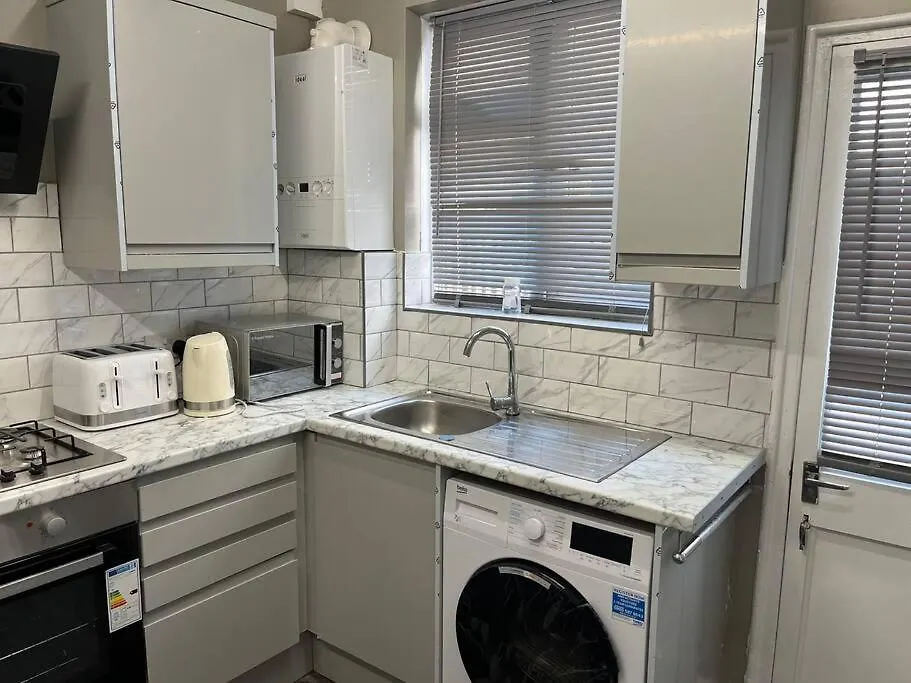 A Beautiful Ground-Floor Flat. Apartamento Londres 0*,  Reino Unido